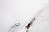14.7.2009 Ltschenlcke - Bergkrete im Nebel.<br />- In einer mehrtgigen Seilschaft quer durchs Aletschgebiet; der Aufstieg von der Fafleralp ber den Langgletscher ist mit einer kurzen Rast in der Ltschenlcke vollendet, die Hollandiahtte zeigt sich bereits auf kurzem Weg. Nur sehr vereinzelt finden flchtige Sonnenstrahlen ihren Weg durch Wolken und Nebel. Ein Blick in Richtung des kleinen Aletschhorns lsst das Ende dieser Bergkrete nur erahnen.