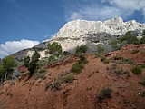 Kalksteinmassiv Montagne Ste. Victoire - stlich von Aix en Provence.